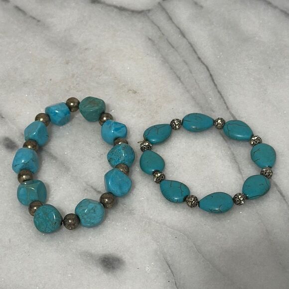 Turquoise Beaded Bracelet Set - Picture 2 of 8